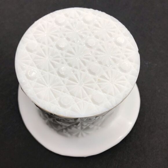 Vintage Fenton Daisy and Button Milk Glass Top Hat Topper Planter Decor - Picture 13 of 16